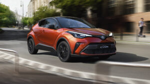 toyota-c-hr-2019-gallery-004-full_tcm-3046-1776333
