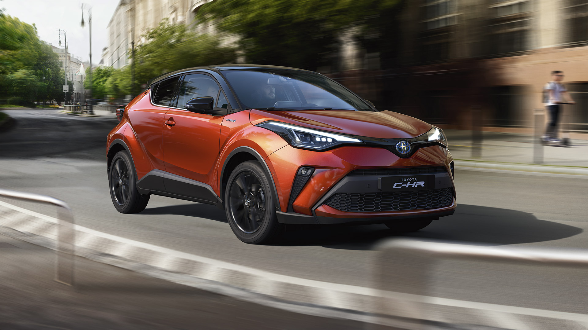 toyota-c-hr-2019-gallery-004-full_tcm-3046-1776333